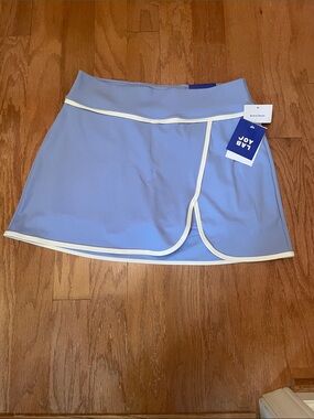 JoyLab Hydrangea Blue Mini Skort with White Piping
